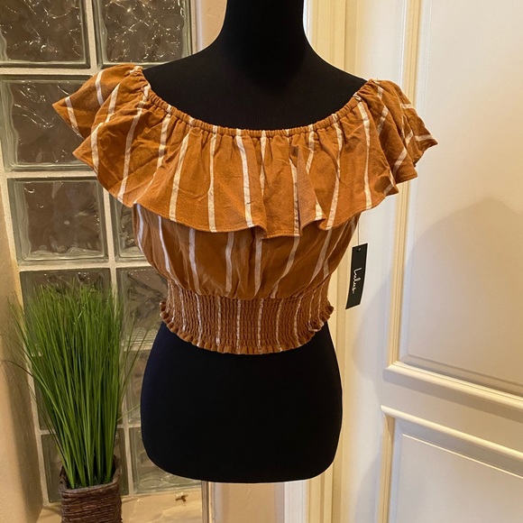 🌸NWT🌸Lulu’s off the shoulder striped crop top - Picture 6 of 7